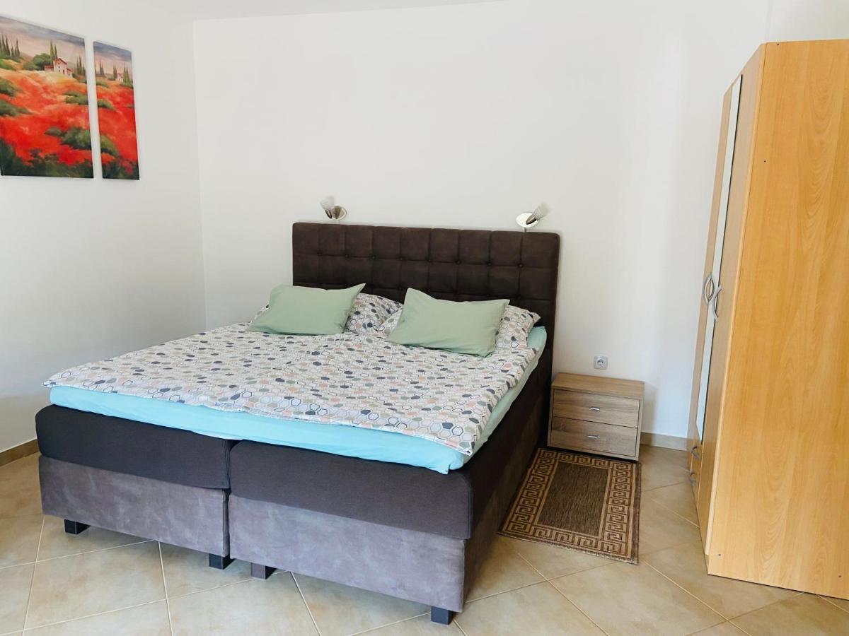 Apartmani Slavko Fazana Exterior photo